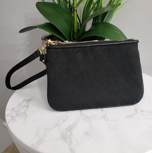 Small Michael Kors Wristlet